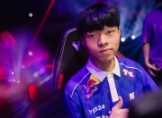 开云-Ning新星重返赛场表现突出，西班牙队前途光明！观众掌声雷动的简单介绍